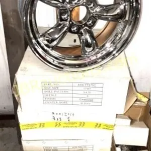 SET OF 4 -17X7 CHROME RIMS