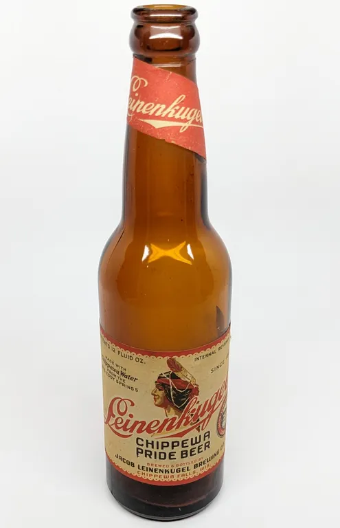 12 OZ IRTP PAPER LABEL BOTTLE LEINENKUGELS CHIPPEWA PRIDE BEER CHIPPEWA FALLS WISCONSIN
