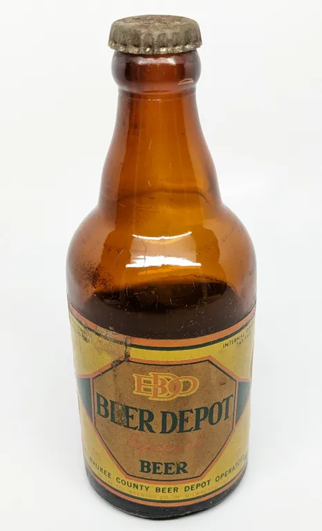 12 OZ IRTP PAPER LABEL STEINIE BOTTLE BEER DEPOT SPECIAL BEER CAPITOL BREWING MILWAUKEE WISCONSIN