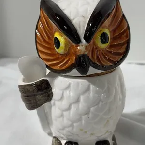 Vintage 6” ceramic owl-shaped container