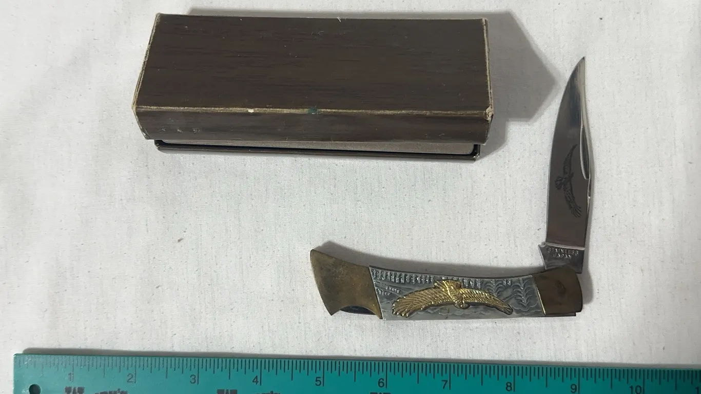 Vintage folding lock back pocket knife