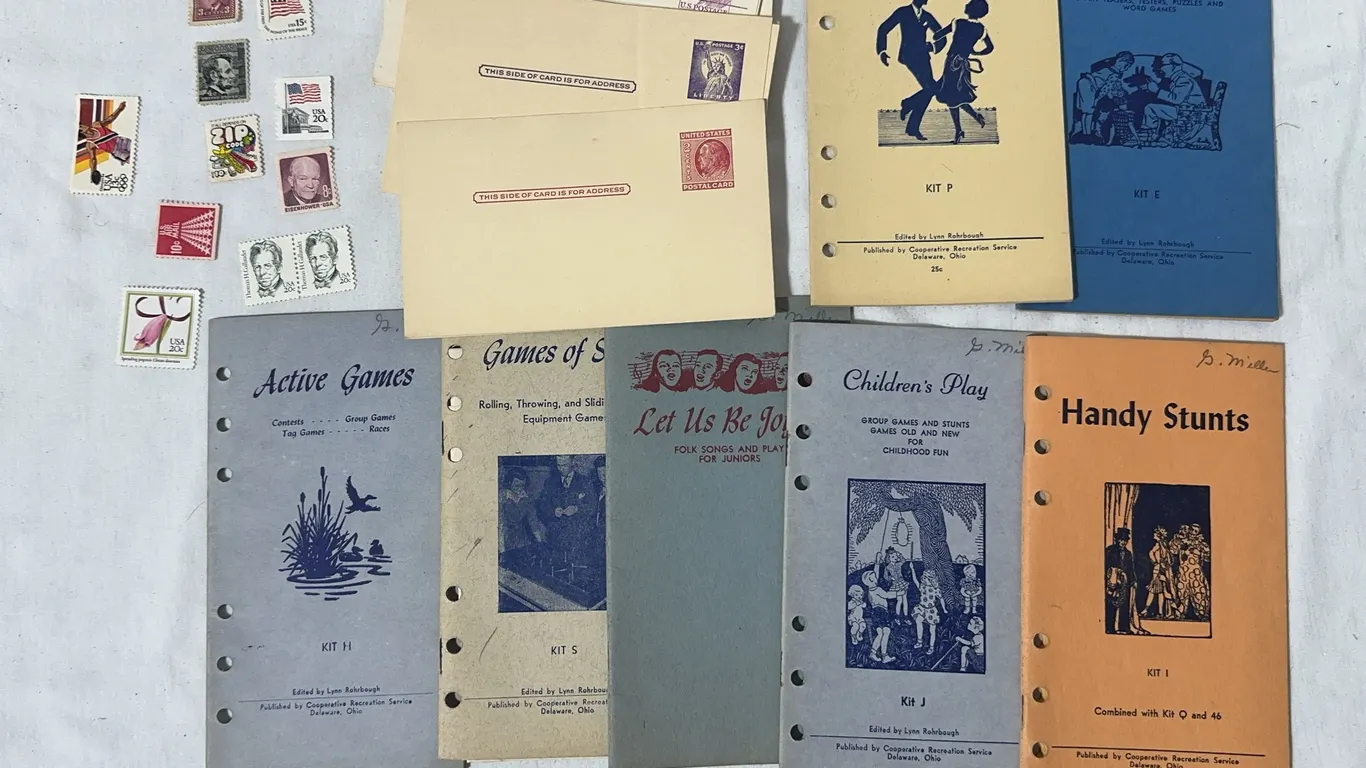 Lot of 2,3, and 4 cent stationary, pamphlets and stamps