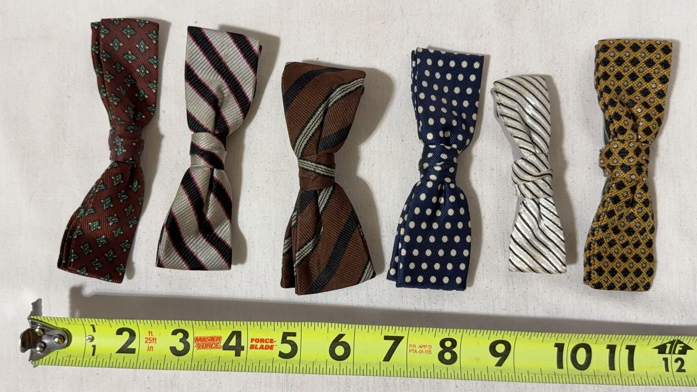 Six vintage clip on bow ties