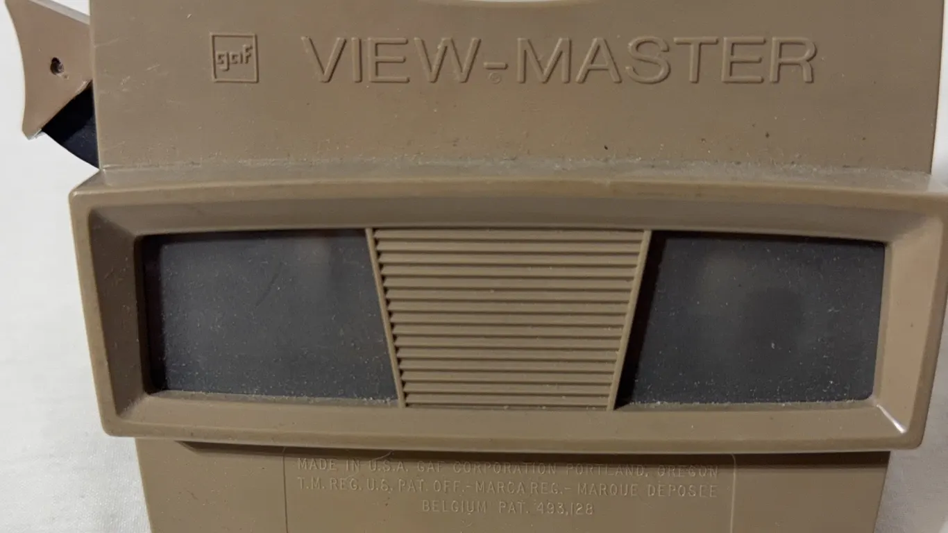 Vintage GAF View-Master Model G 3D viewer