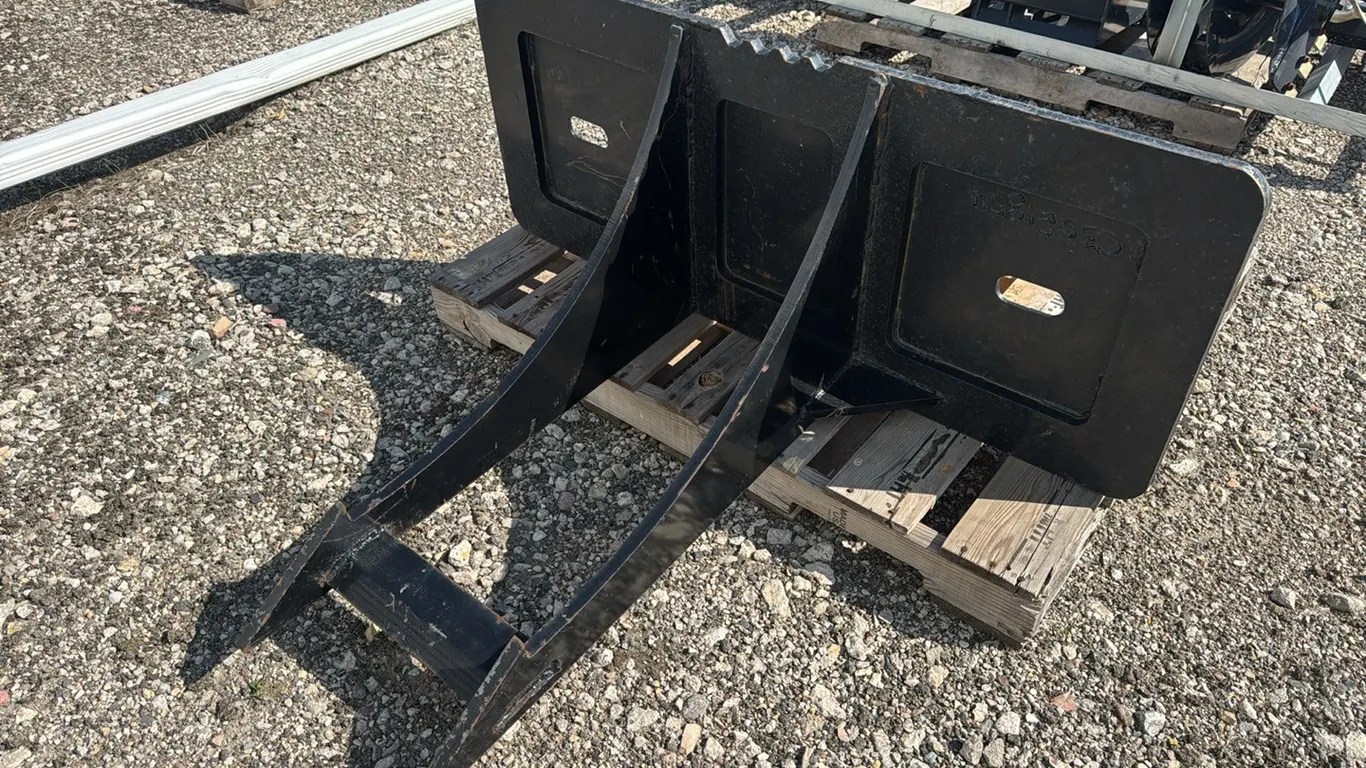 New KC rock digger w/ skid steer quick attach-Sales Tax
