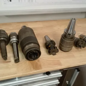 Misc Milling heads, chucks and Threaders
