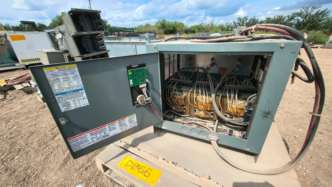 Industrial Forklift Battery Charger (For Parts)