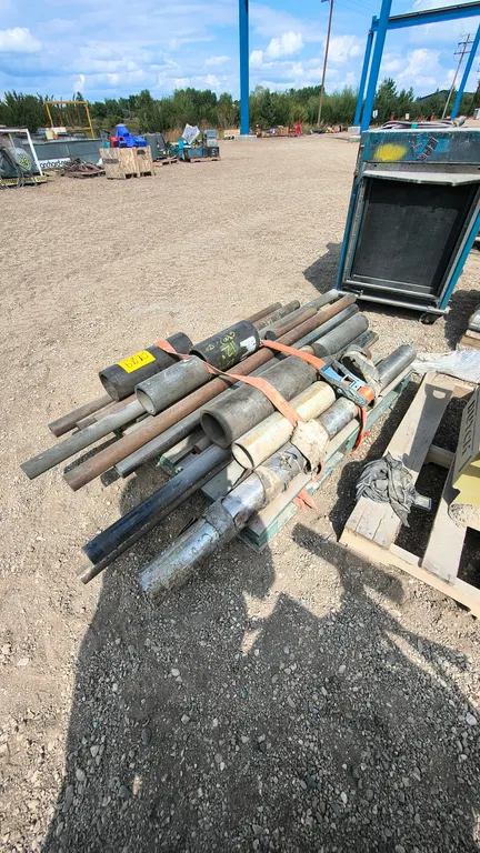 Mixed Lot of Steel Round Bar & Tube Stock – Assorted Diameters