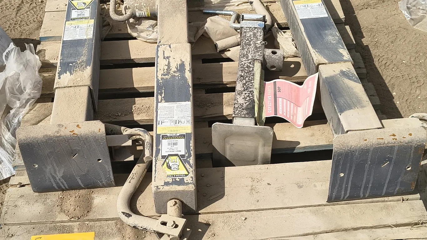 Lot of Bulldog Heavy-Duty Trailer Jacks Support Stands
