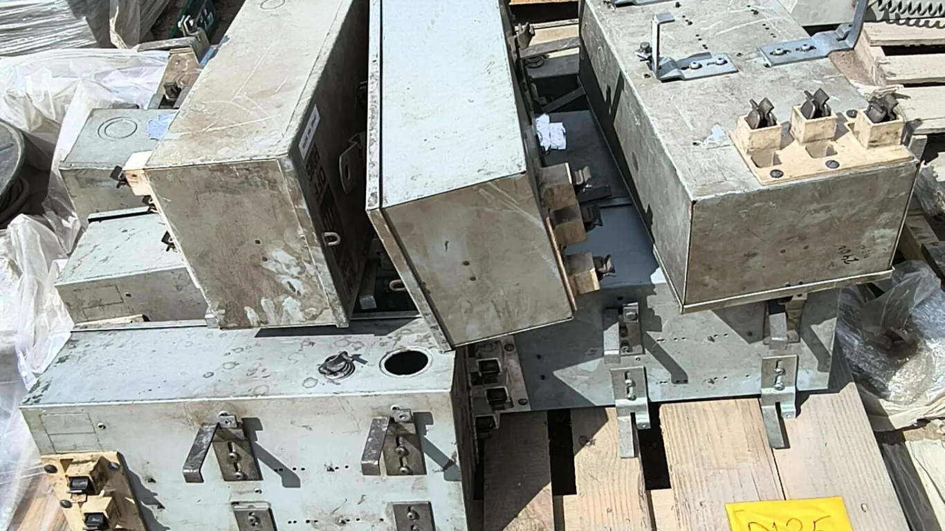 Misc Busduct Switches 240V 3 Phase