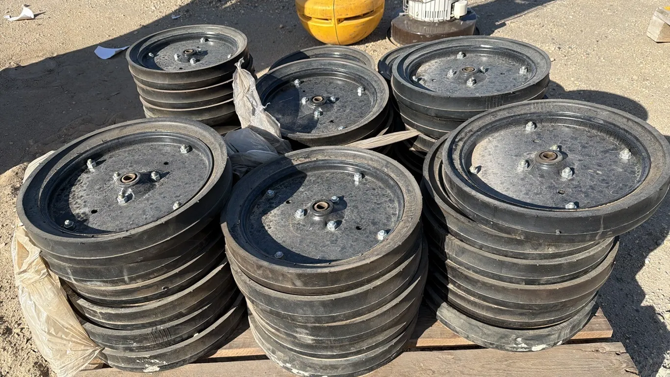 40 Packer Wheels, 3 Bolt