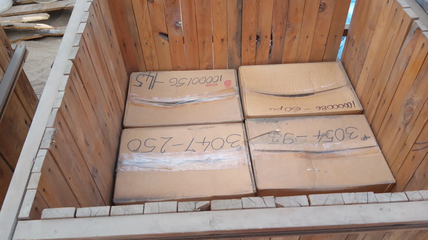 4 boxes of Hydraulic Fittings