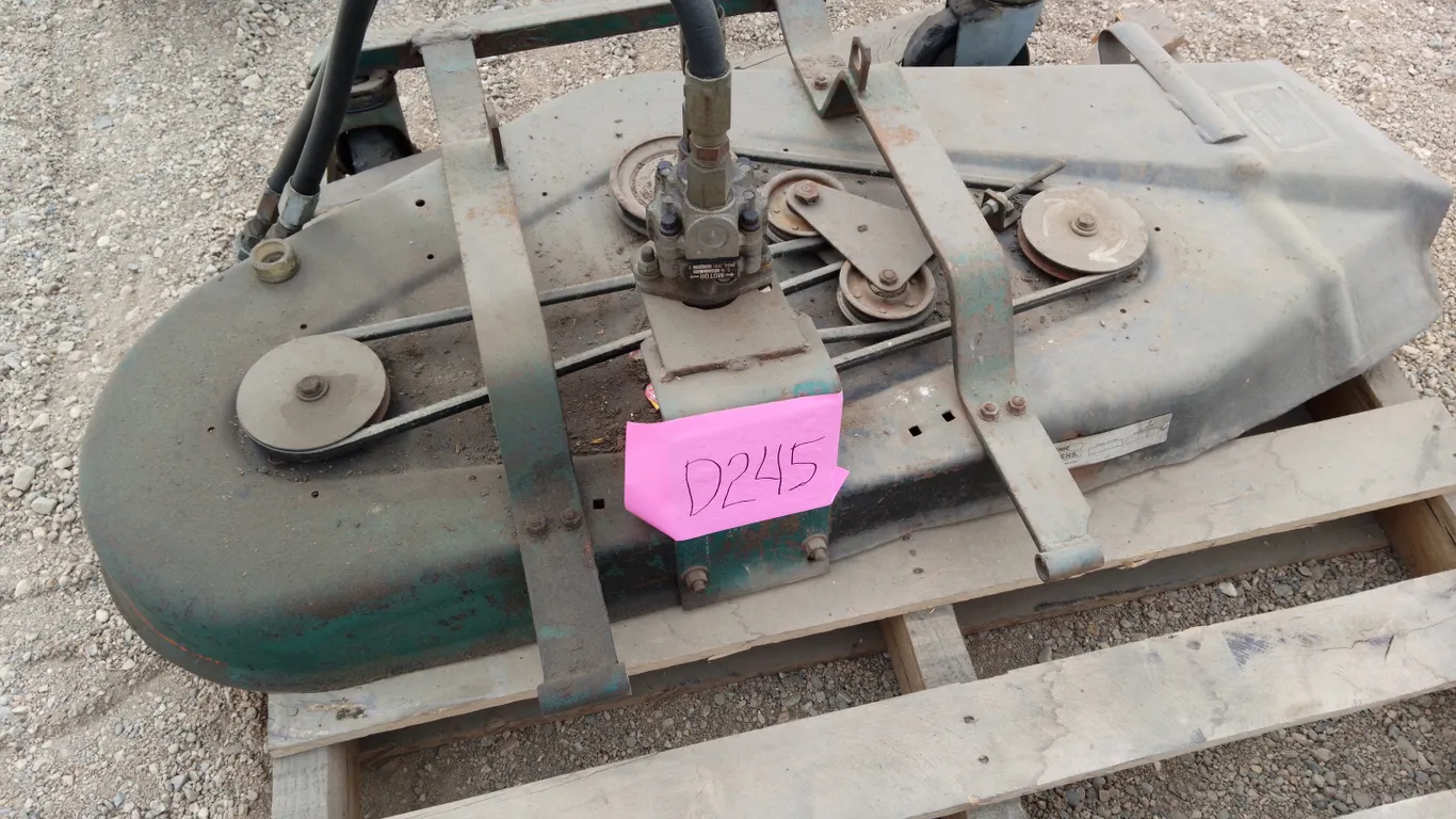 Hydraulic driven mower deck