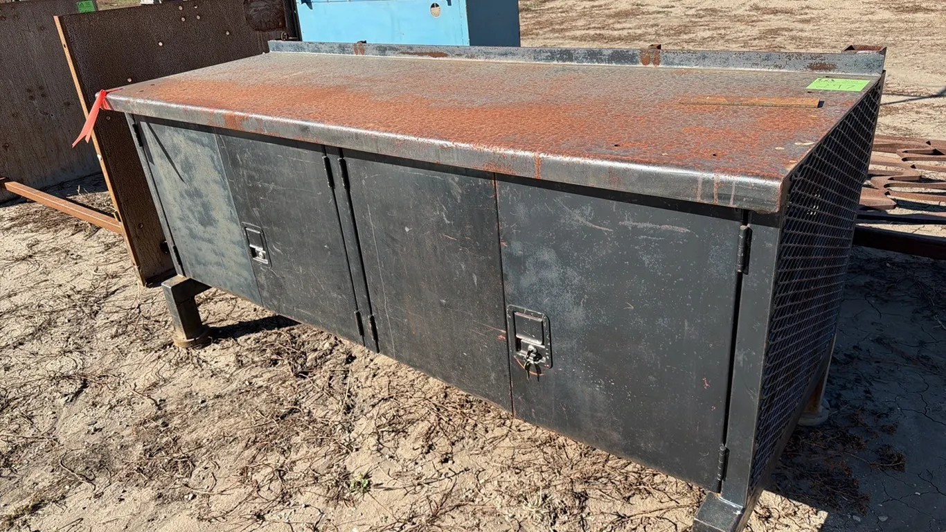 Heavy Duty Work Bench