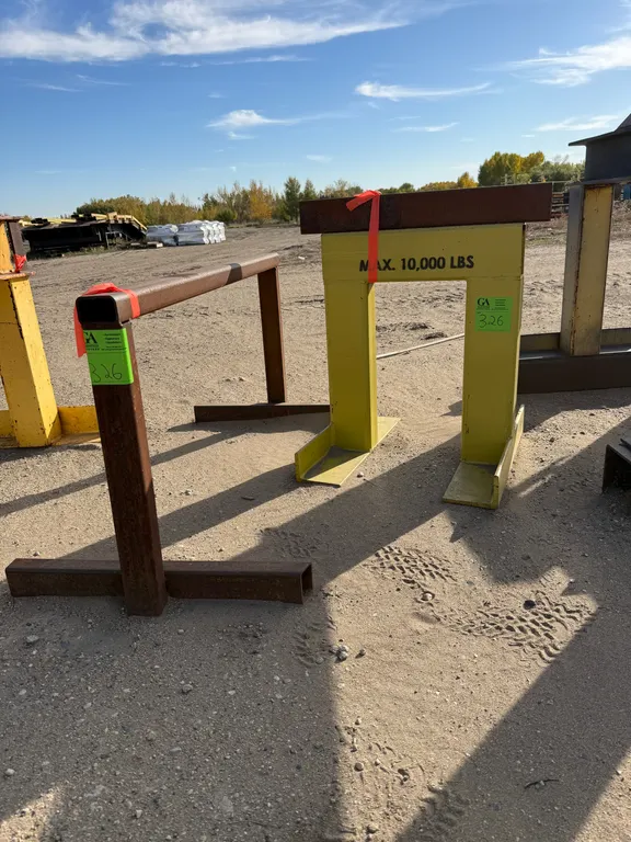 2 Sawhorses