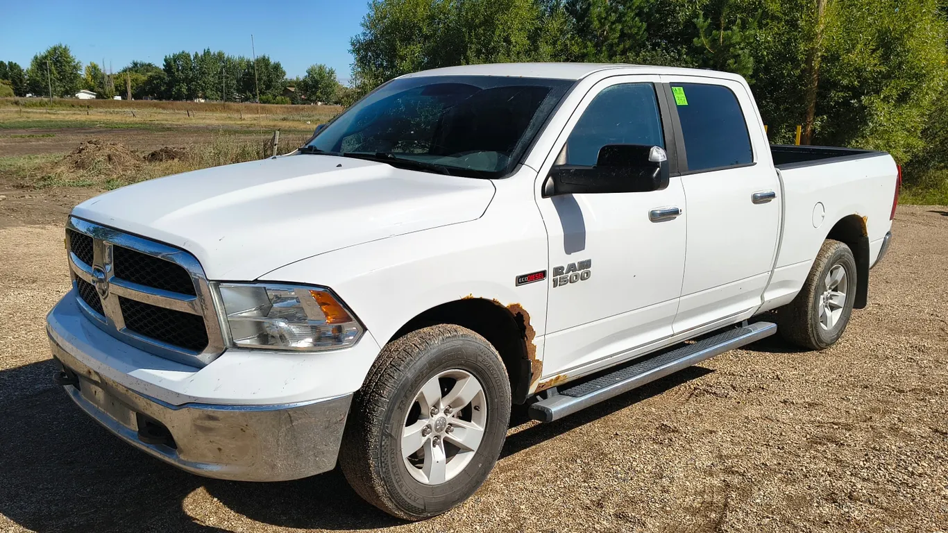 2016 Dodge Ram 1500 Eco Diesel 4X4 Truck *Needs Def System Repair, has an emissions derate with 25kms to no start*
