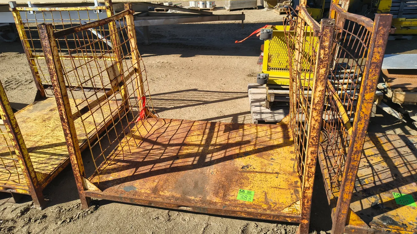 Material bin