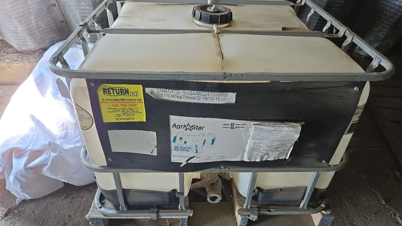 Poly Tote - has had chemical in it