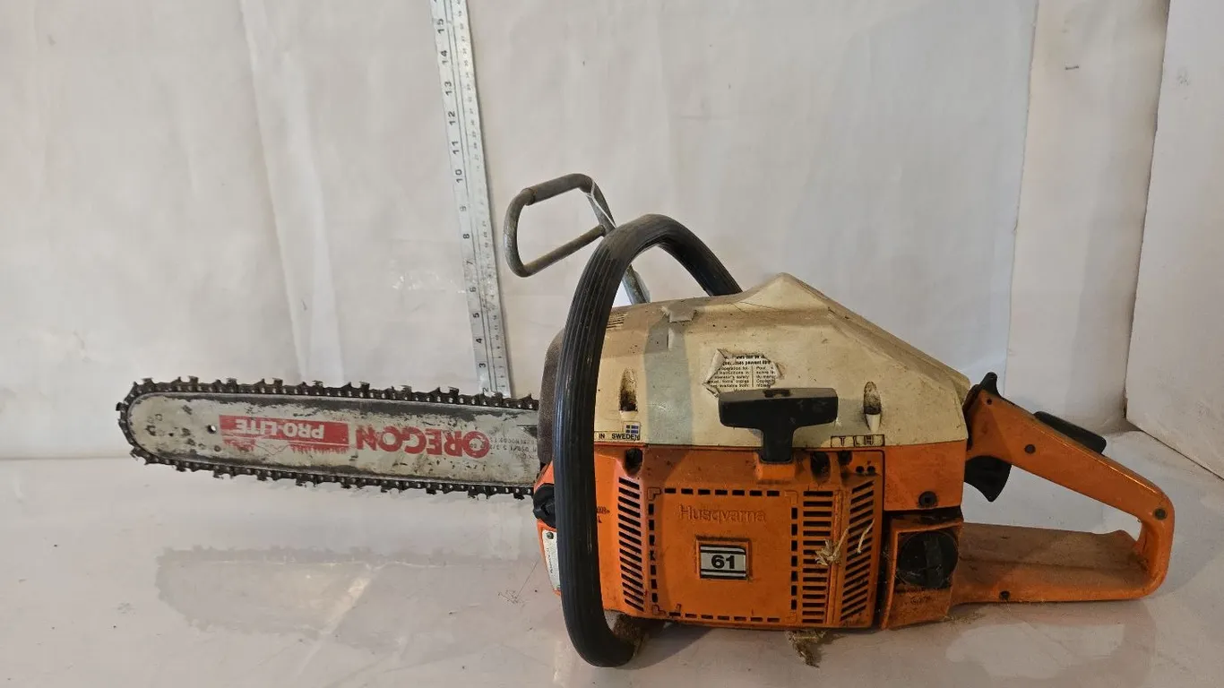 Husqvarna 61 Chainsaw w/ 16" bar