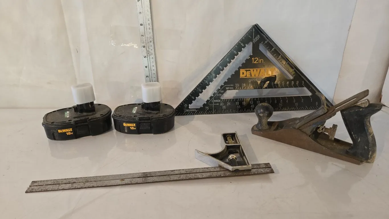 DeWalt speed sq., wood plane, 2 - replacement batterie