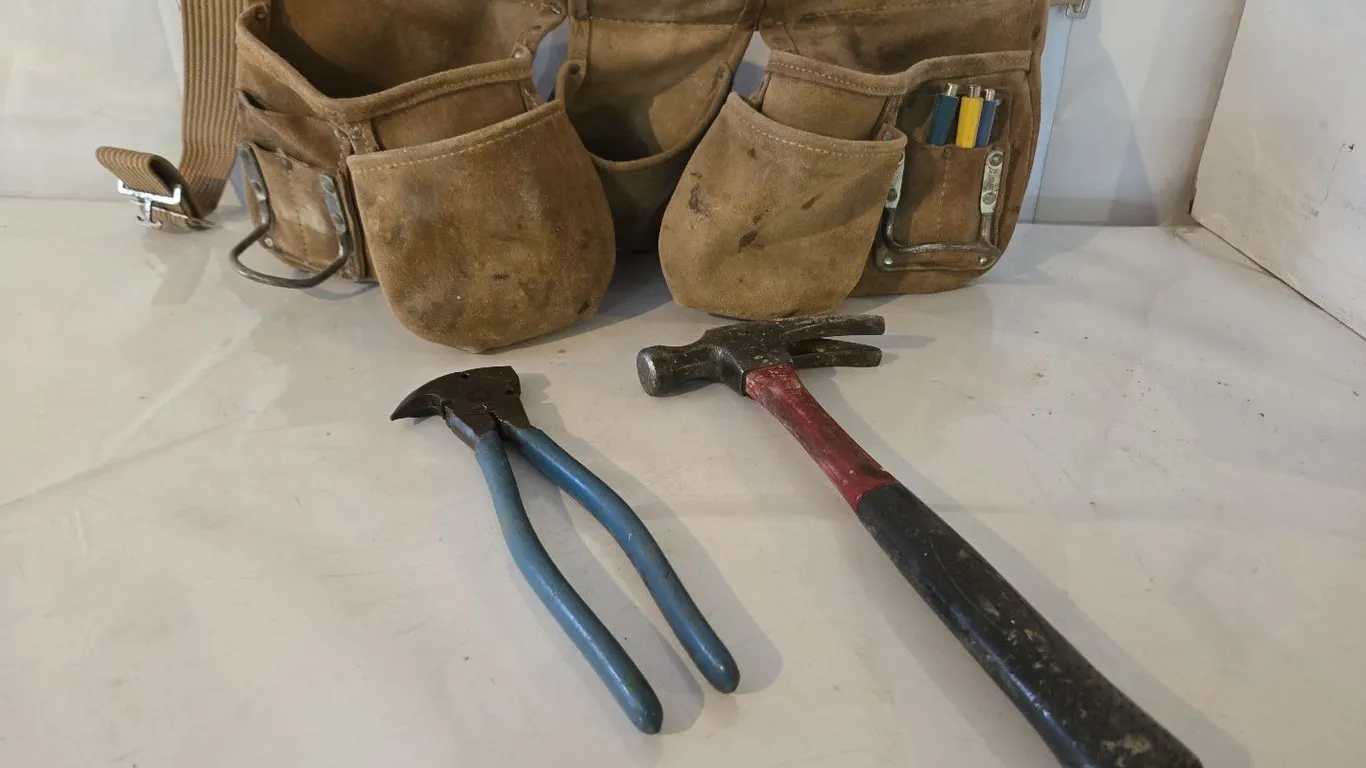 Tool Belt & Hammer