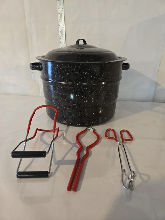 Graniteware Canner w/ rack