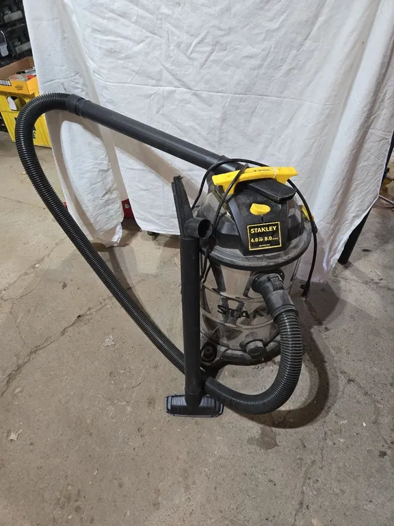 Stanley 4HP Wet/dry vacuum