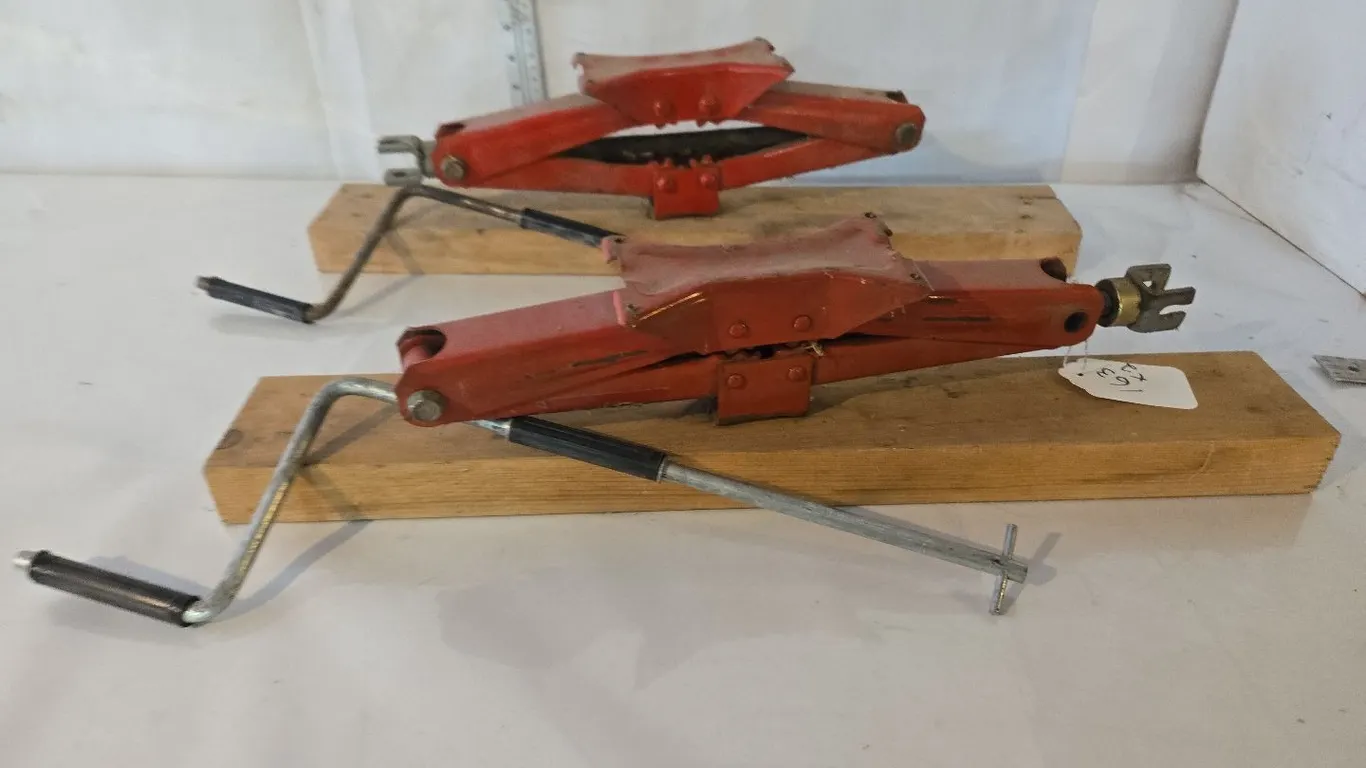 2 - Scissor jacks