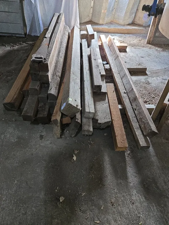Lg. selection cedar posts