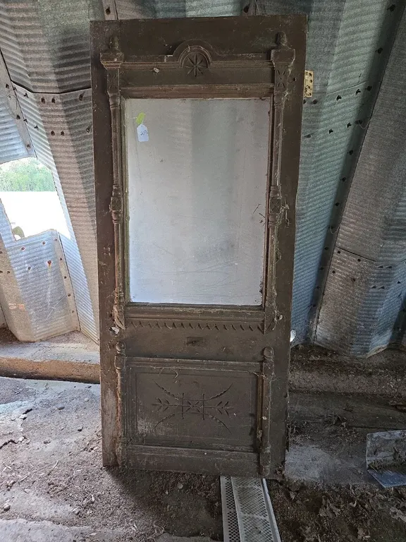 34.5" Eastlake Door w/ window