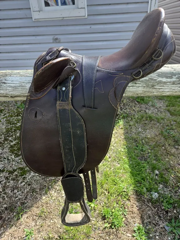 16" Australian Saddle