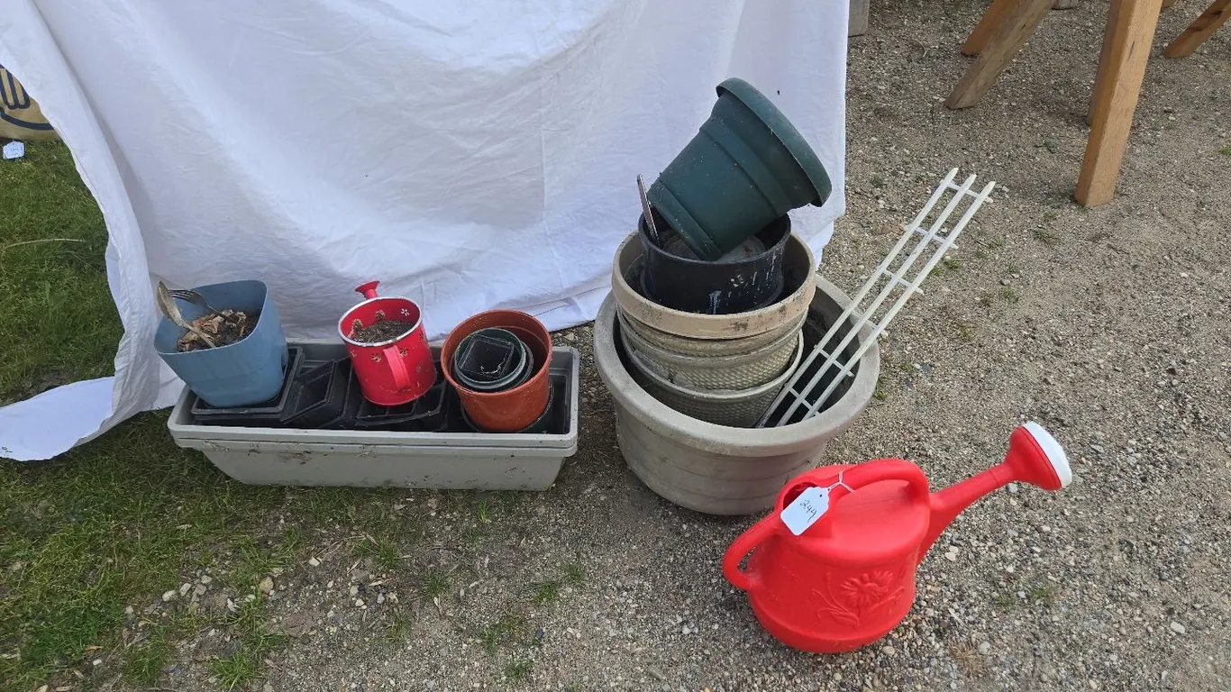 Planters & Watering Can