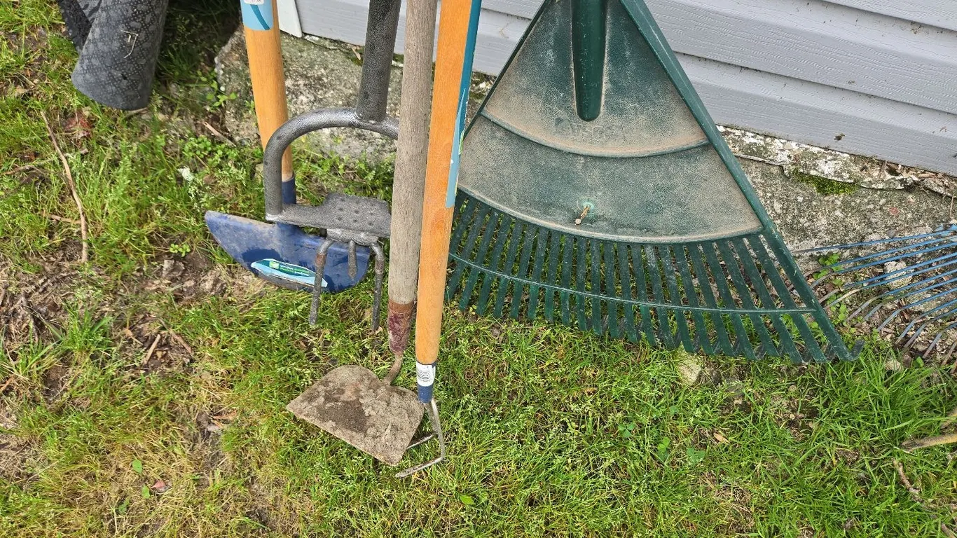 Rake, Hoe, Edger, Diggers