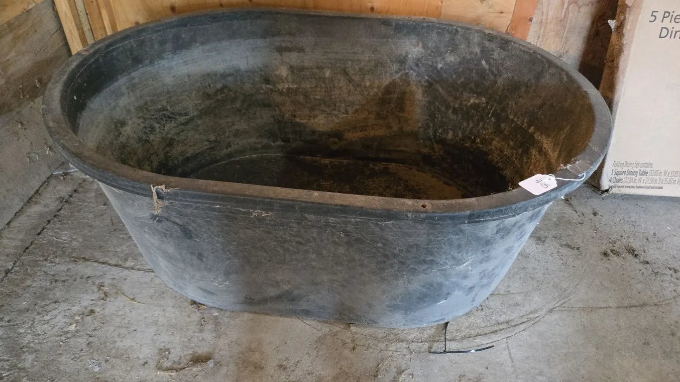 Rubber Water Trough