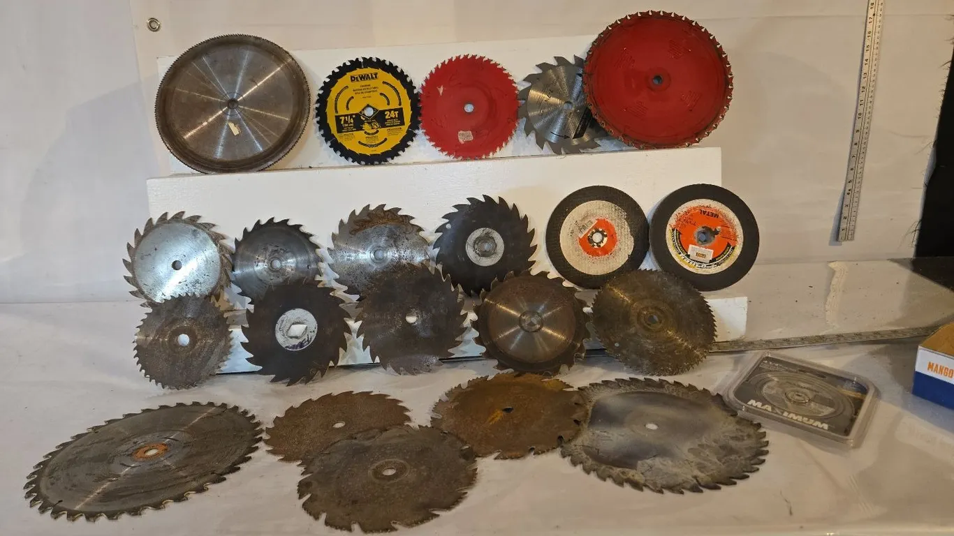 Saw Blades - variety of sizes