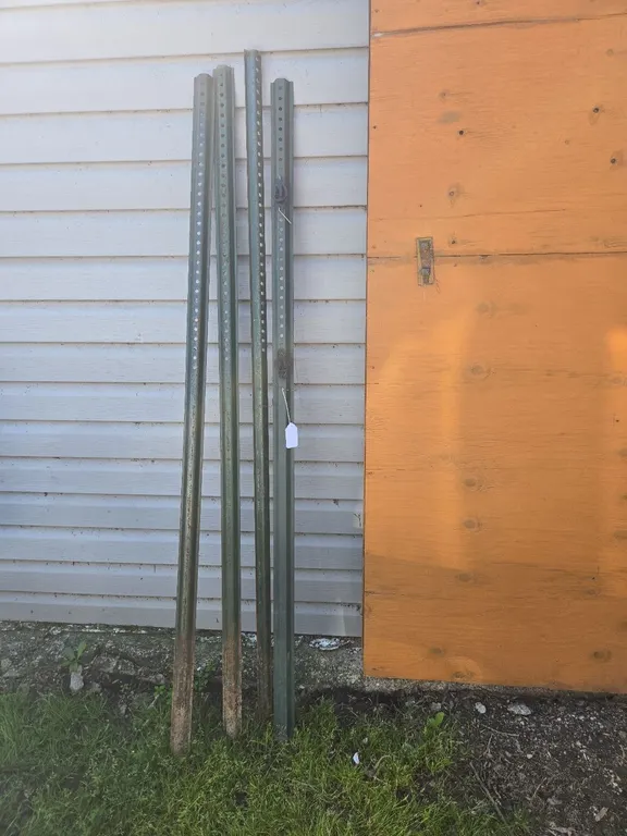 Electric Fence Steel Posts - 6 ft (4)