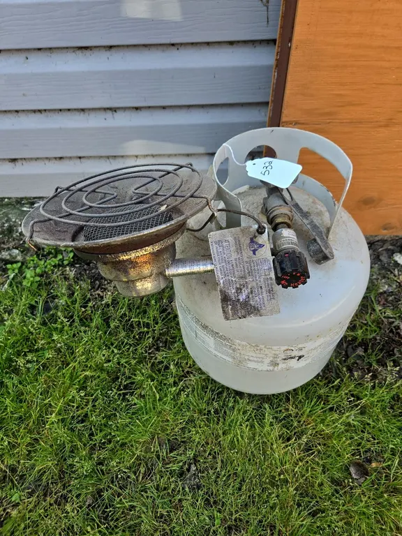 Propane Tank w/Sunflower Heater
