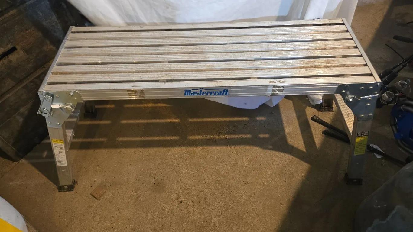 Aluminum Fold Up Bench - 37 x 12" , extends to 21"