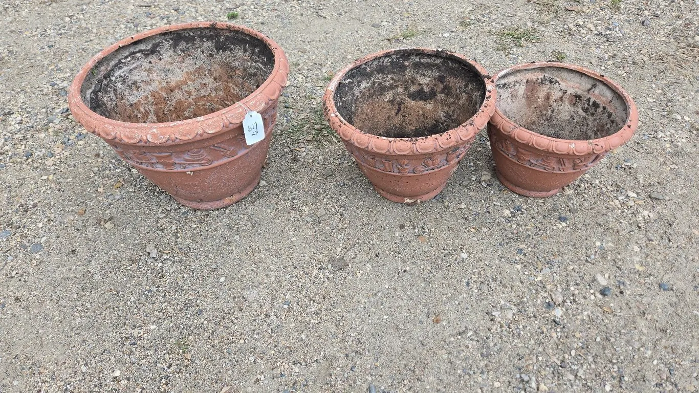 Flower Pots (3), plastic - variety of sizes