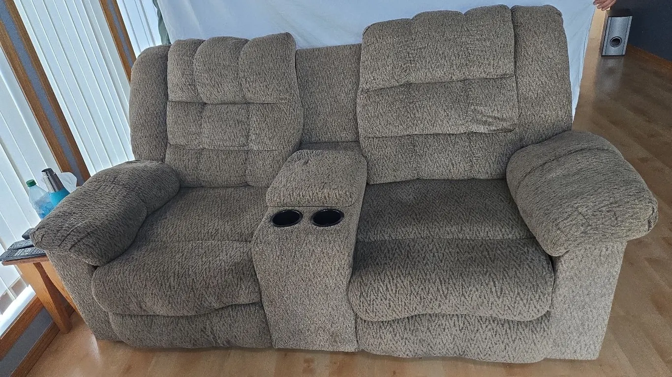 Recliner Couch - 2 seat w/console