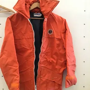Floatation jacket size L, has an odor