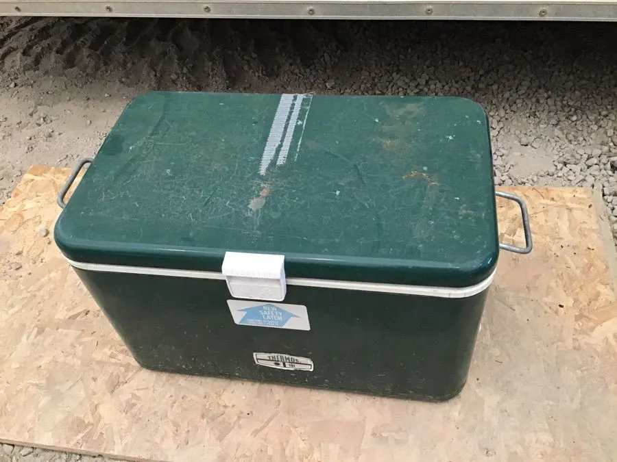Metal clad vintage thermos cooler, 22“ x 13 1/2“ x 13“ high, crack in lining on one side