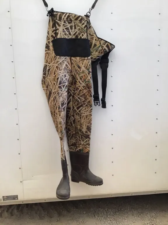 Lined chest waders, women’s sz 10, fits more like 9 - 9.5