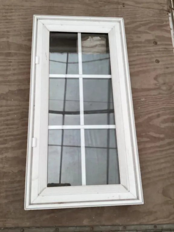 Dual pane crank out window, 35 1/4“ x 18“ x 3 1/2“