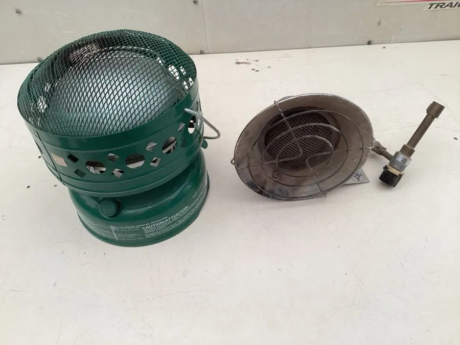 Coleman adjustable white gas catalytic heater, 5000 BTU, sunflower heater, condition unknown