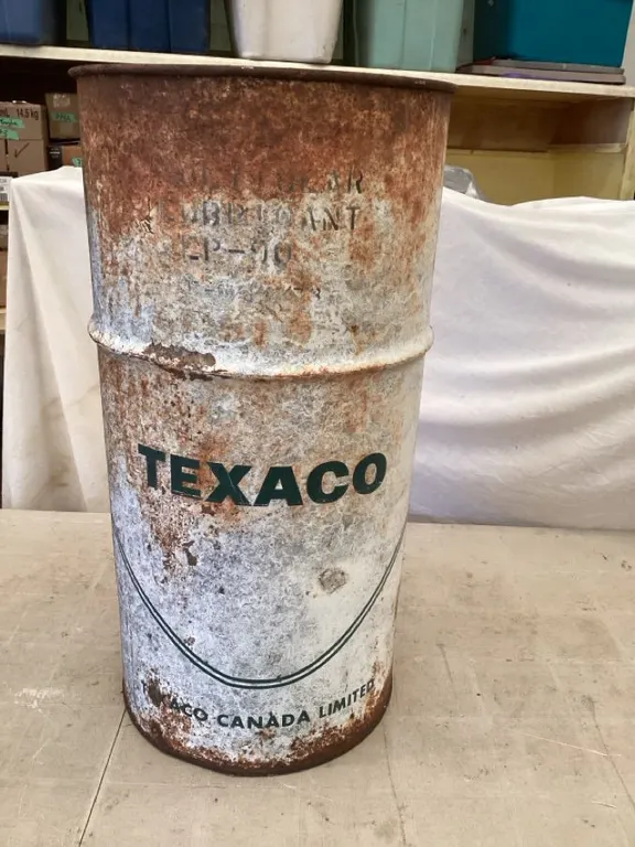 Vintage Texaco barrel, 14 1/2" dia x 27 3/4" high, rust, no top