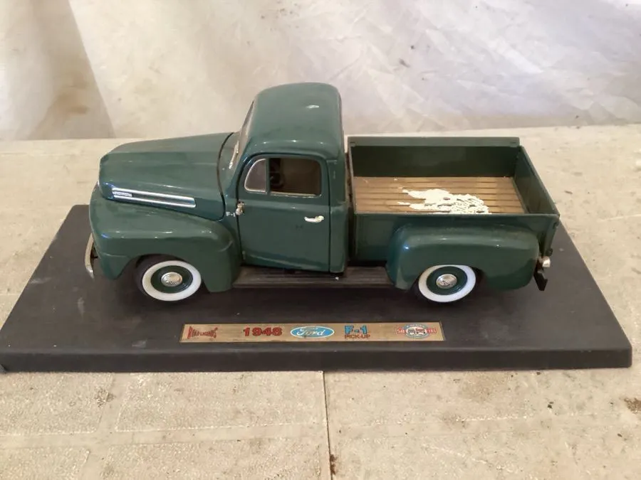 Vintage model 1948 Ford pick-up, mostly metal, 10” x 4” x 4 1/4” high