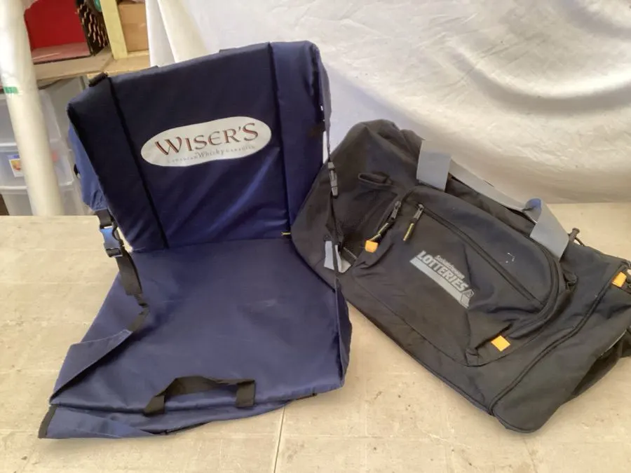 Duffle bag, stadium seat