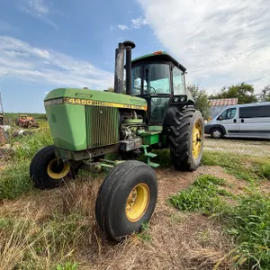 John Deere 4450 Tractor
