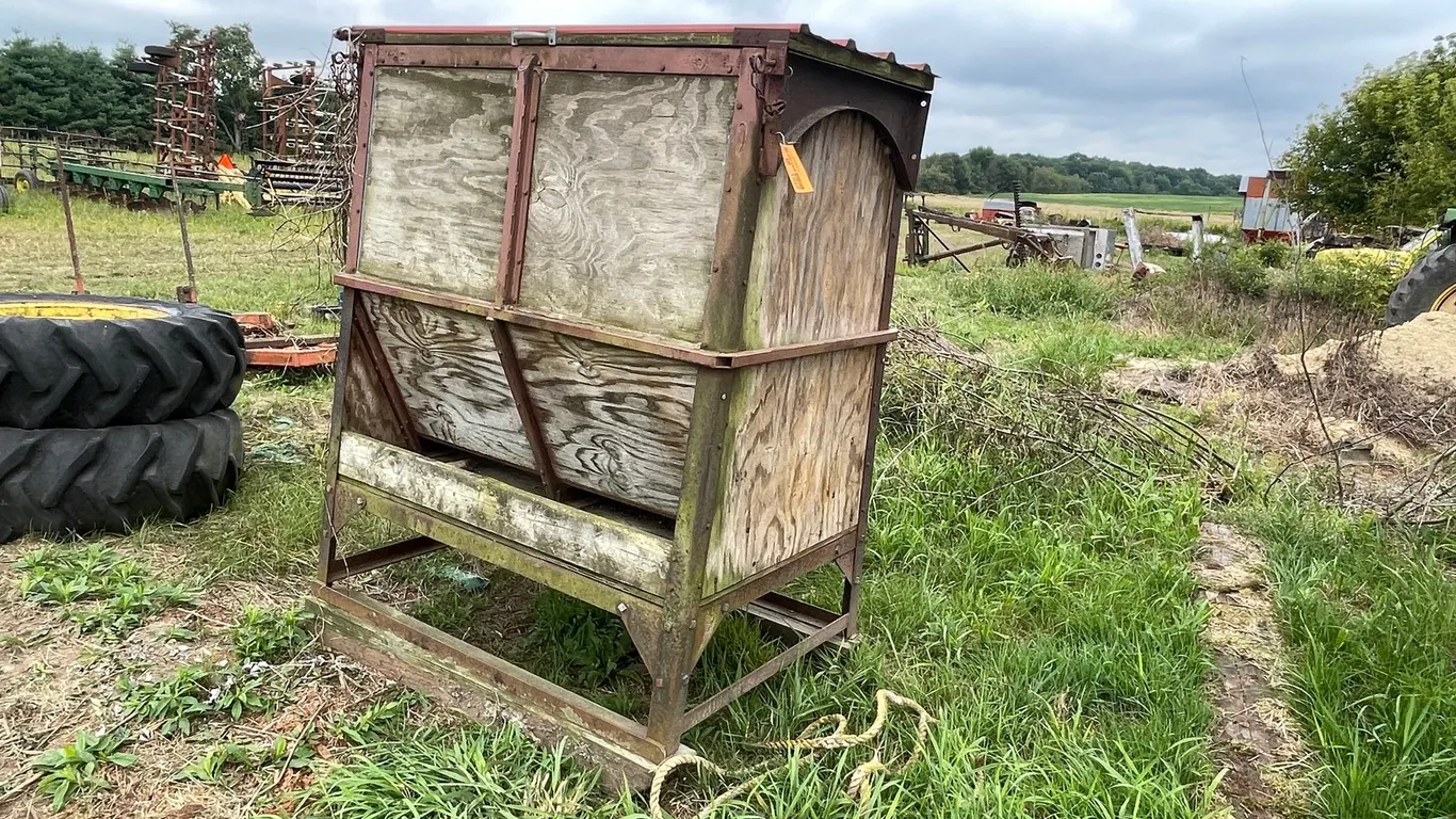 Feeder Box